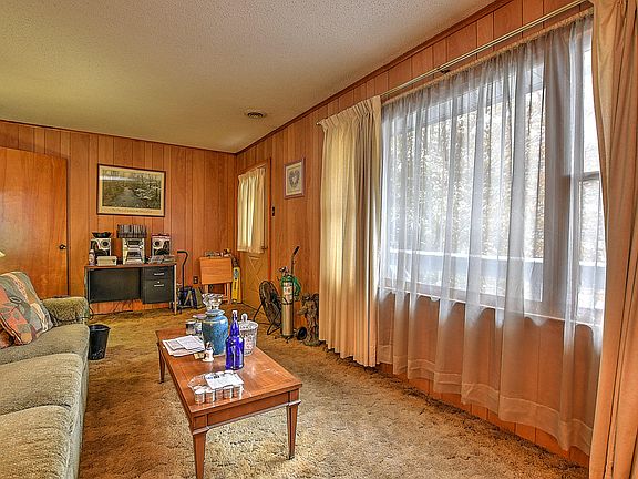 5th image of 1460 McKinley Ave