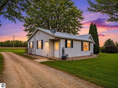 6596 W Washington Rd, Ithaca, MI, 48847