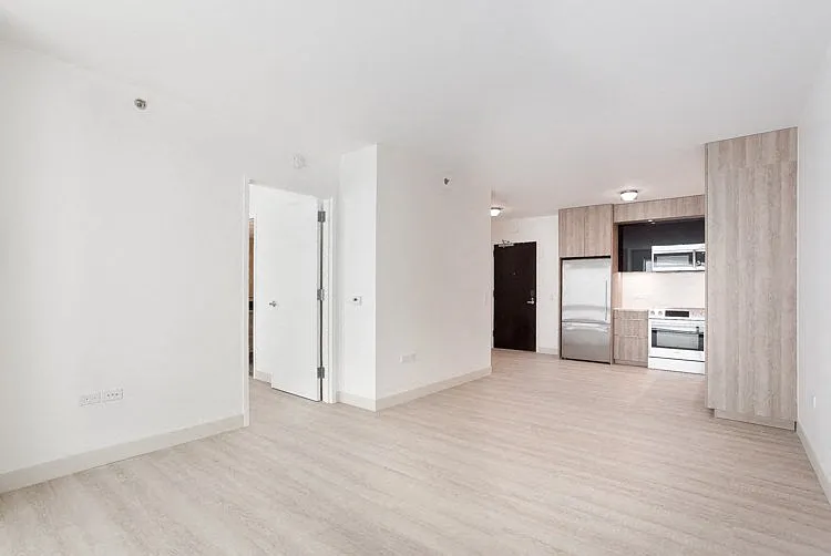 33 8th at Trinity Place — Photo 27
