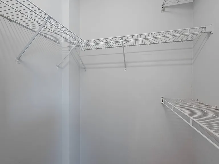 Cambridge Park Apartments — Photo 53