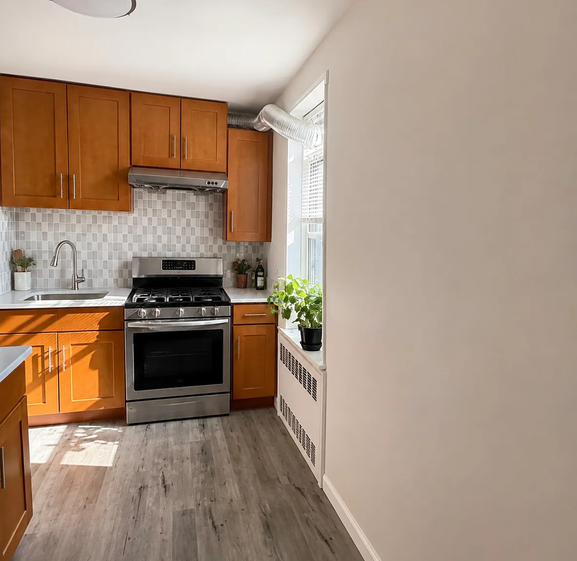 1 bed, 800 sqft, $2,200 — Photo 1