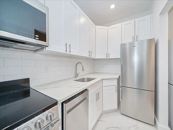 4th image of 1843 1st Ave APT 3S