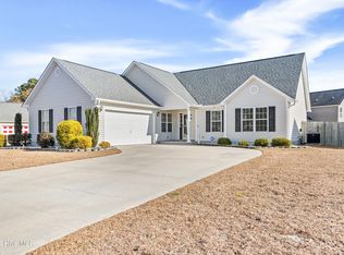 203 Mulberry Ln, Jacksonville, NC 28546