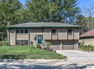 1424 S 139th St, Omaha, NE 68144