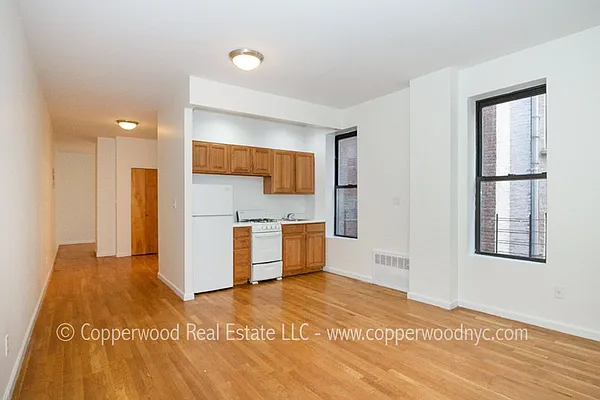 Rented by Copperwood Real Estate | media 17