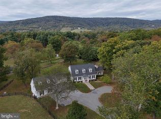 19821 Foggy Bottom Rd, Bluemont, VA 20135