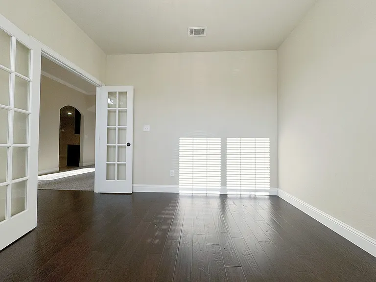 4106 Whitetail Ln — Photo 3