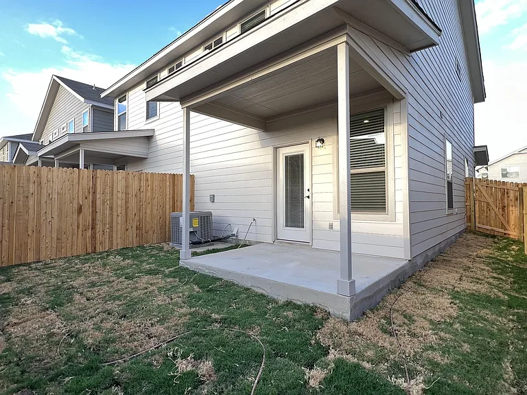 7513 Astro Fld — Photo 44