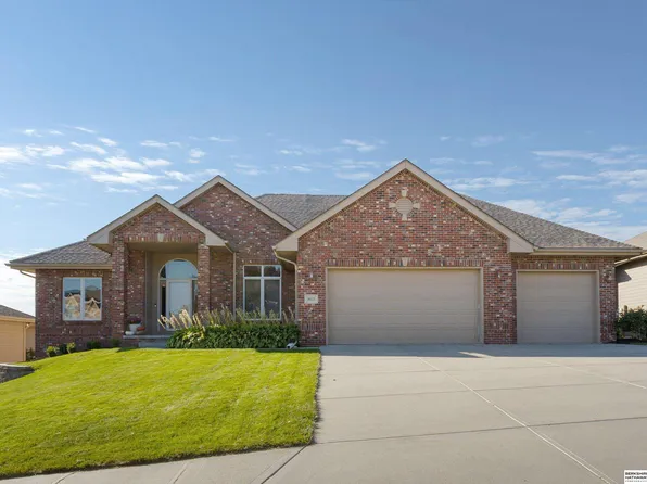 18125 C St, Omaha, NE 68130