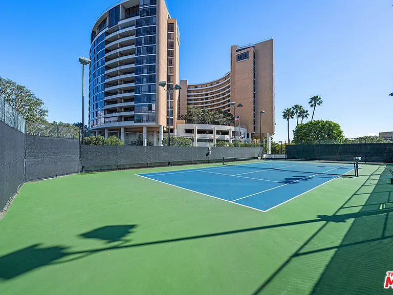 4316 Marina City Dr #1033 — Photo 39