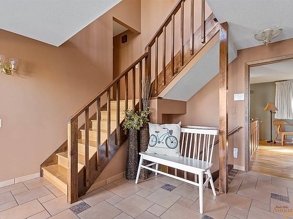 2nd image of 2105 Pendar Ln