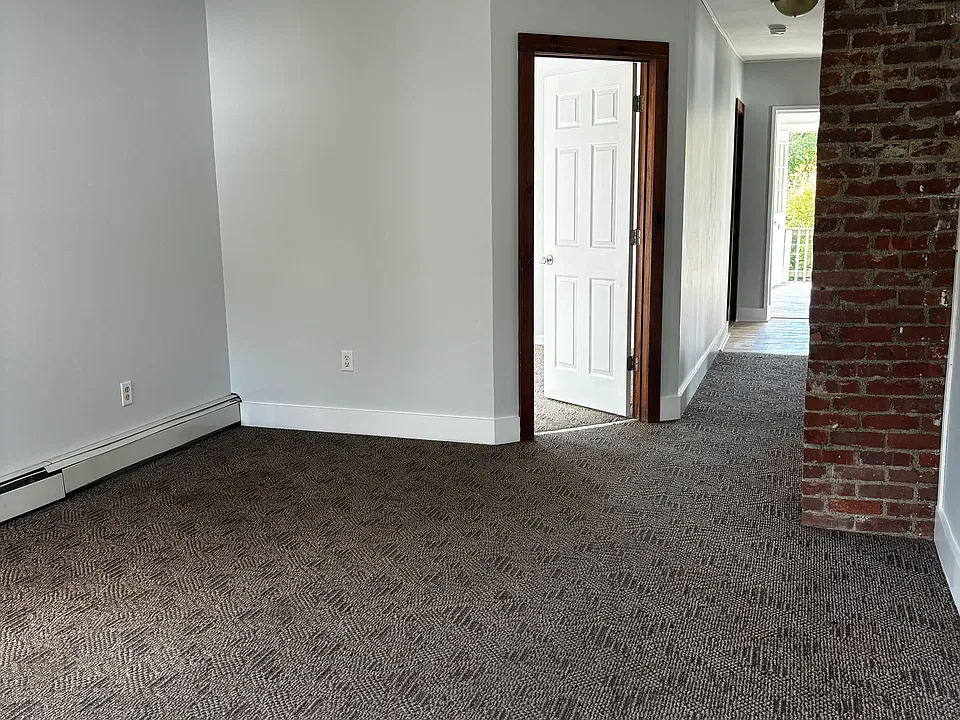 187 Saratoga Ave #2