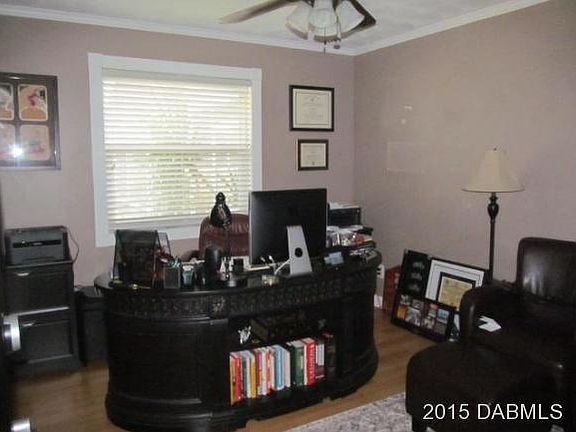 3rd image of 215 Country Circle Dr E