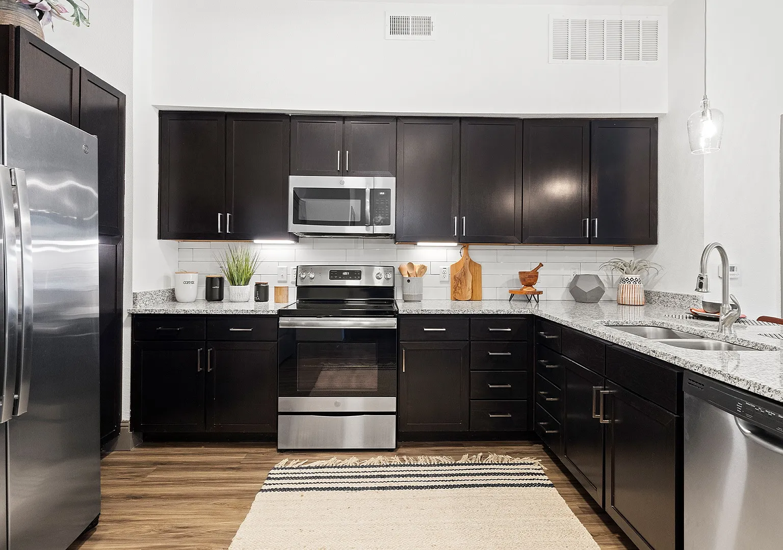 Reatta Ranch Apartments — Photo 1