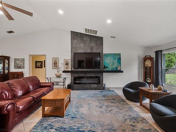 5th image of 4128 Mather Rd W