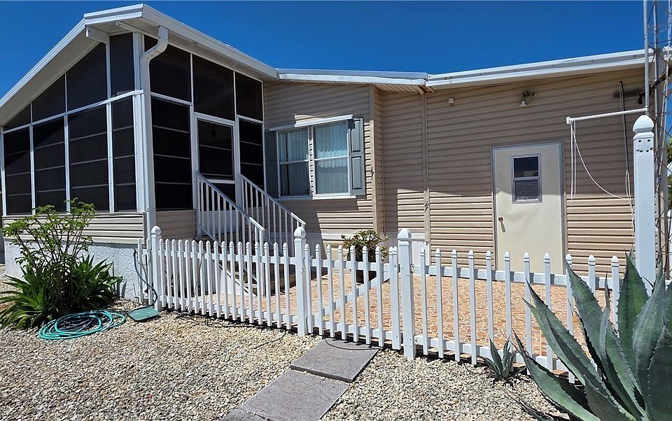 2nd image of 3056 Sloop Ln