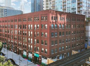 225 W Huron St APT 520, Chicago, IL 60654