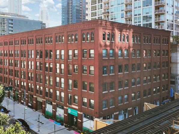 225 W Huron St APT 520, Chicago, IL 60654