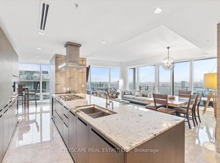 180 University Ave #3605, Toronto, ON M5H 0A2