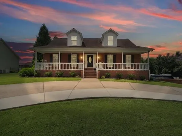 4131 Charlton Sq, Cookeville, TN 38501