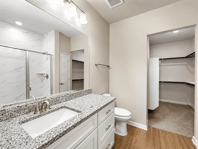 7204 Magnolia Crk #101 — Photo 17