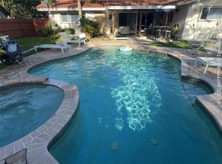 2532 NE 21st St, Pompano Beach, FL 33062