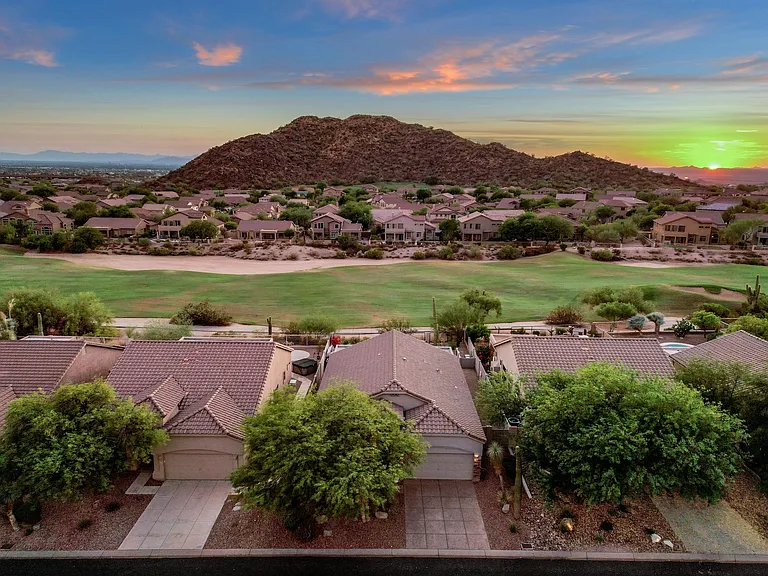 N Desert Oasis Mesa Ave — Photo 4