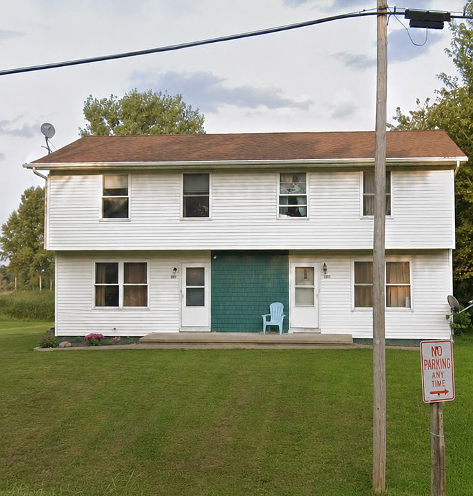 1st image of 8390-8392 Hickory Ave