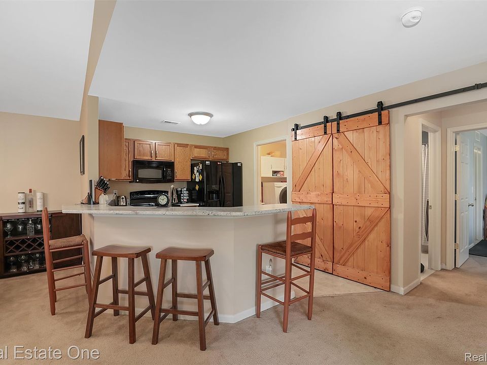 25209 Chesapeake Cir, photo 9