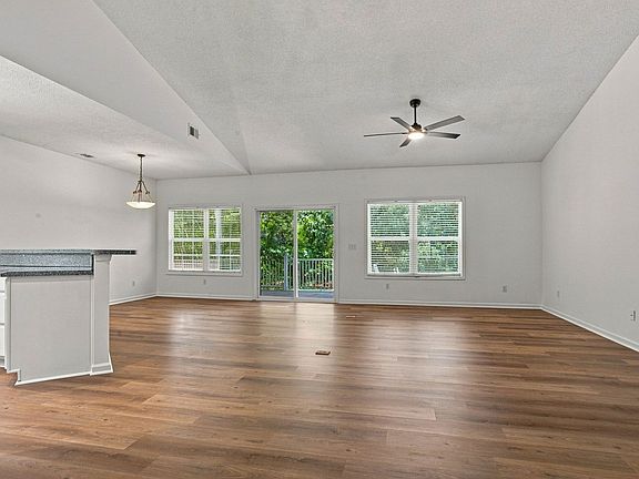 3rd image of 13 Paddington Ln #B