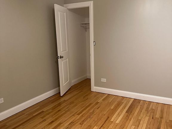 4th image of 1027 N Laramie Ave #2N