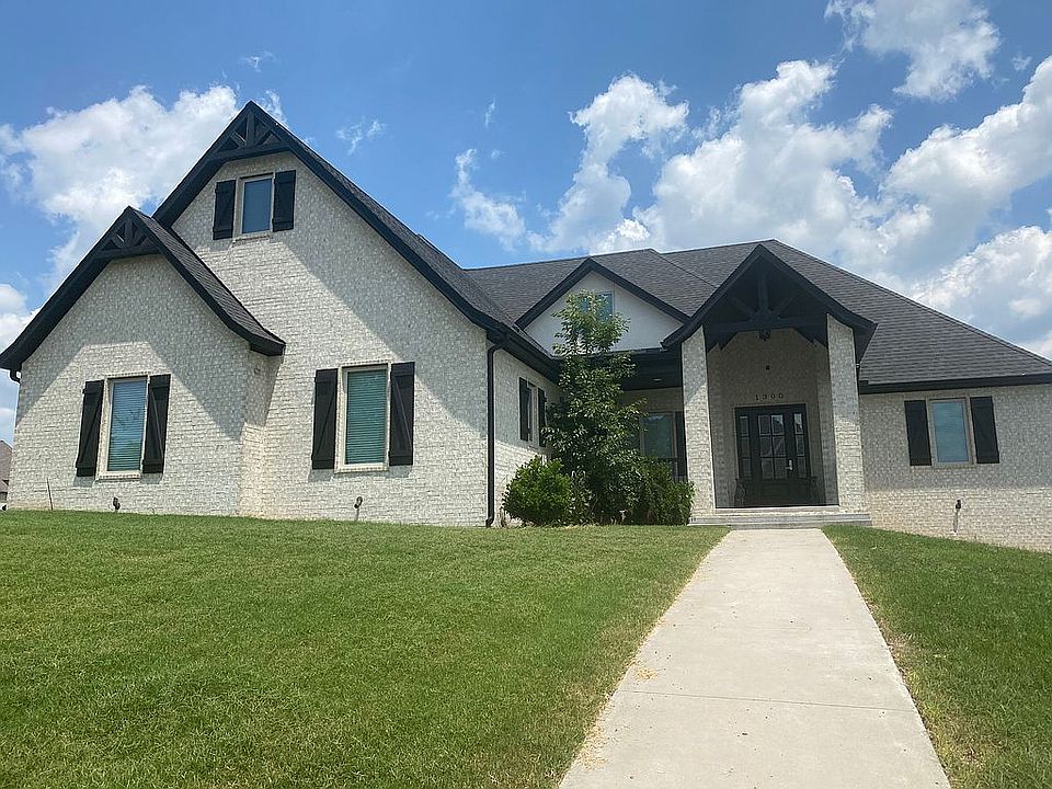 1st image of 1300 Nevaeh Dr