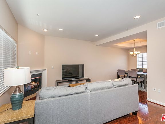4th image of 6064 Hazelhurst Pl Unit 9
