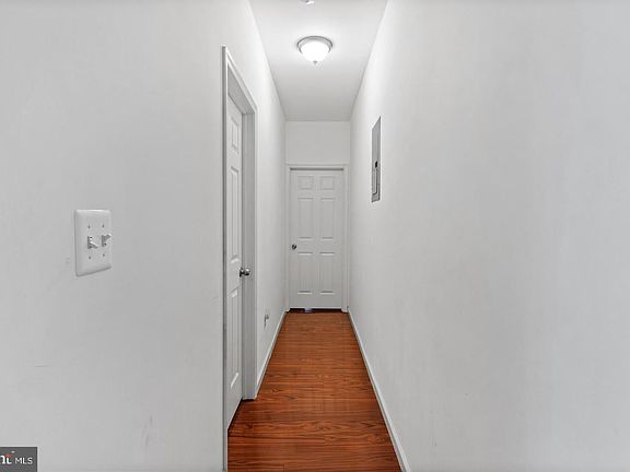 5th image of 5519 W Girard Ave APT 1
