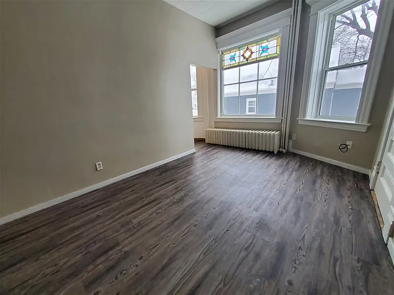 420 2nd Ave NE #102 — Photo 9