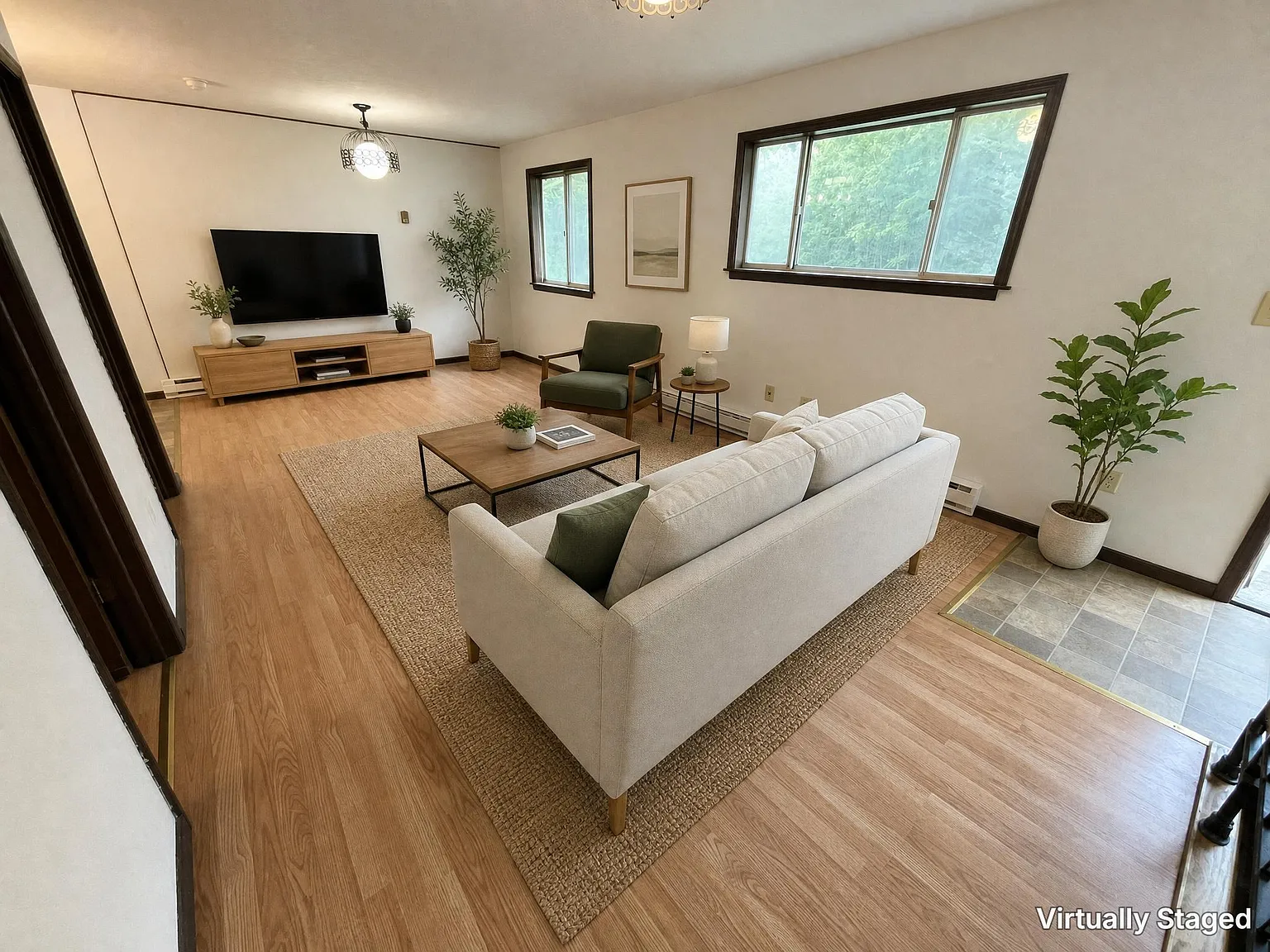 3 bed, 1.5 bath, 1200 sqft, $1,000 — Photo 1