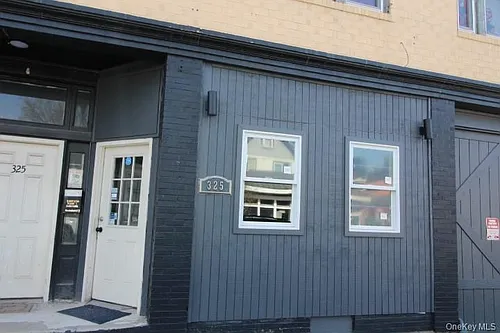 325 N Main St Photo 1