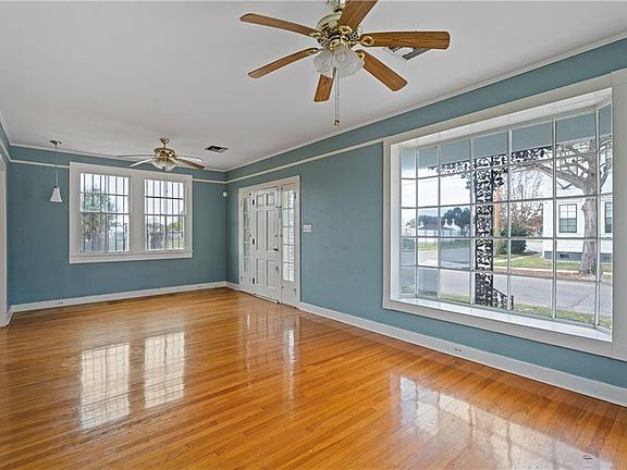 3rd image of 200 Helena St