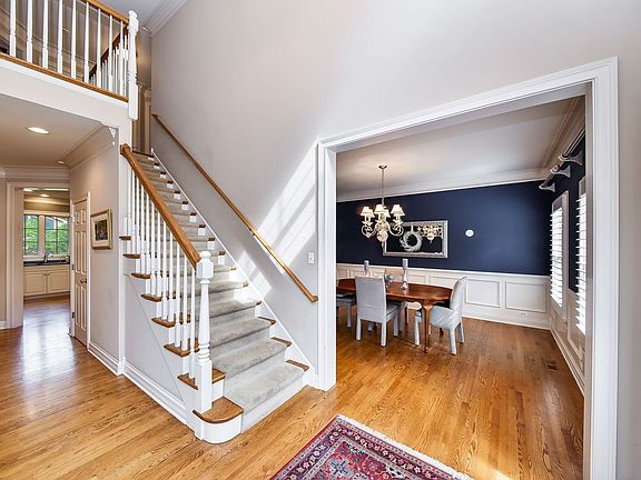 2nd image of 500 Greenfield Ave