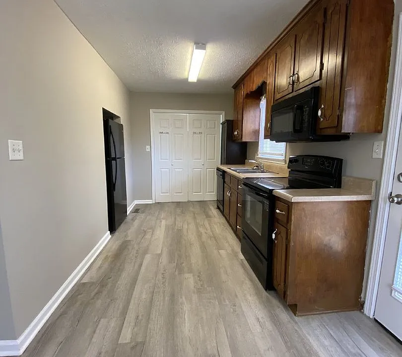 338 Whitehead Rd