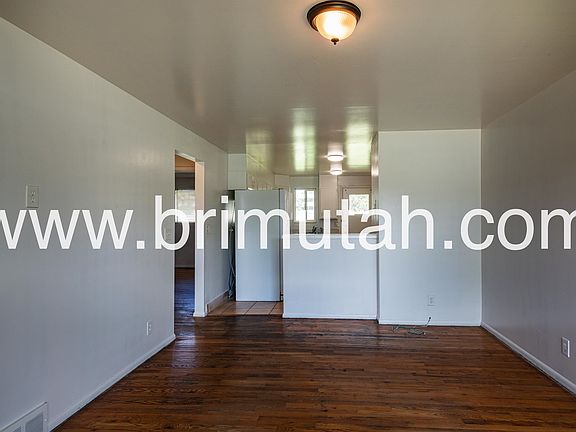 2nd image of 1289 E Oros Ave