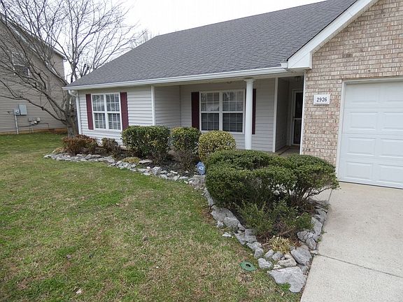 2nd image of 2926 Weybridge Dr