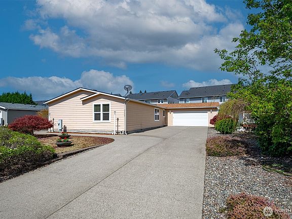 3rd image of 5402 52nd Lane SE