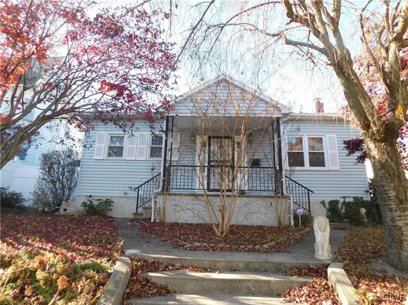 204 S 2nd St, Bangor, PA 18013