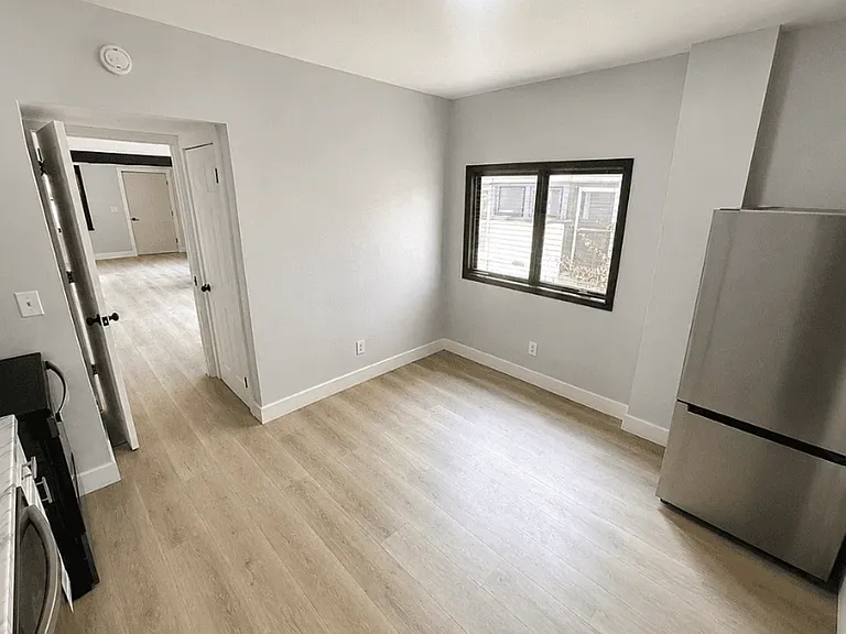 249 Lexington Ave #249 — Photo 4