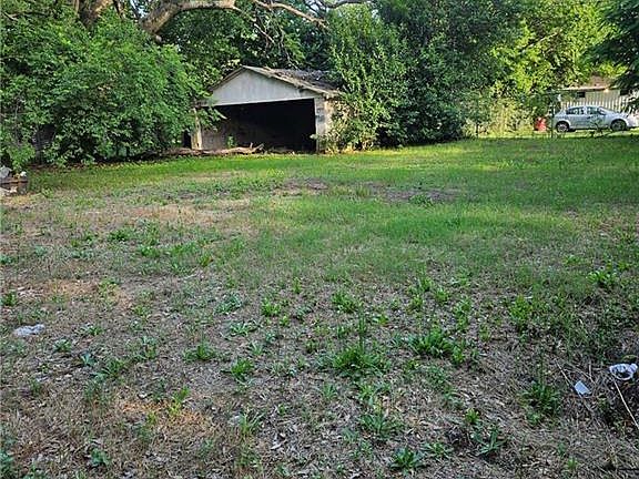 2nd image of 534 Villa Esta Cir