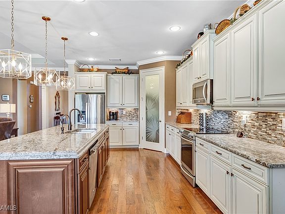 2nd image of 3111 Scarlet Oak Pl