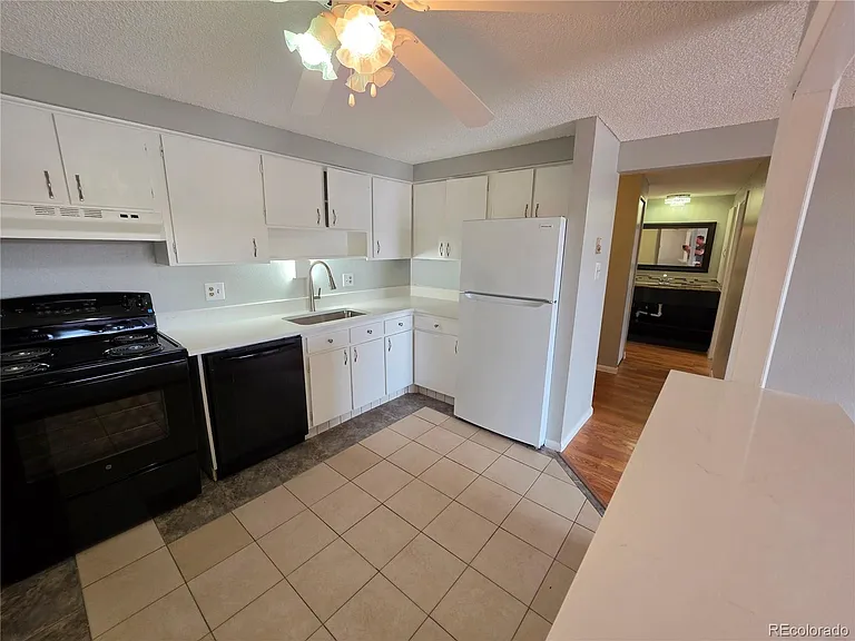 1306 S Parker Rd #277 — Photo 1
