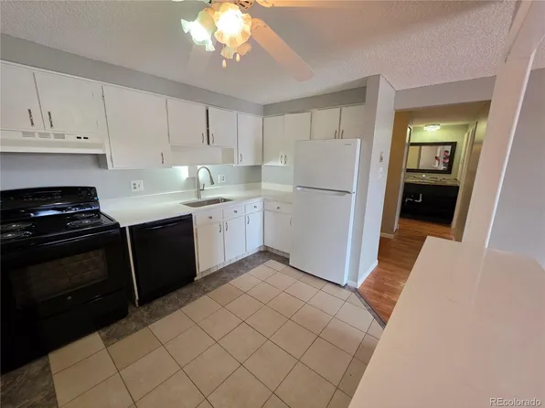 1306 S Parker Rd APT 277, Denver, CO 80231