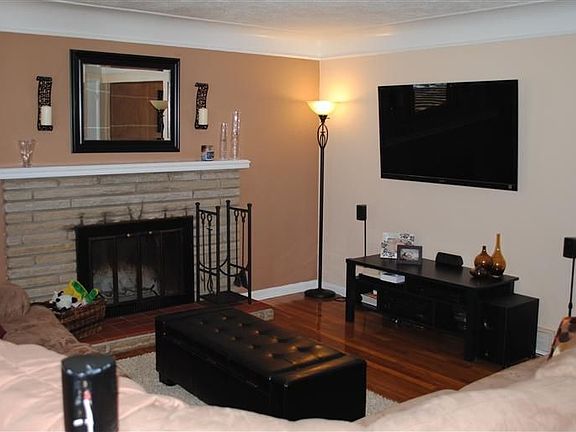2nd image of 2544 S Kathwood Cir